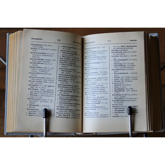 German - Czech - German Pocket Dictionary Nemecko-Cesky Cesko-Nemecky Slovnik - Picture 4 of 6